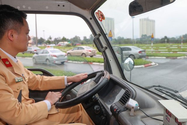 Hoạt động sát hạch, cấp đổi giấy phép lái xe hiện này đã chuyển giao cho Bộ Công An quản lý