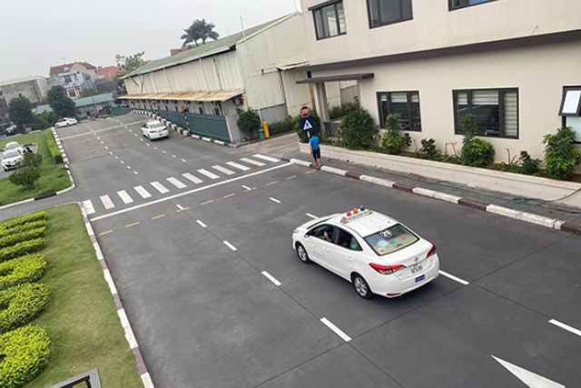 Việc thực hành lái xe được ưu tiên để học viên thực hành thuần thục các bài sát hạch