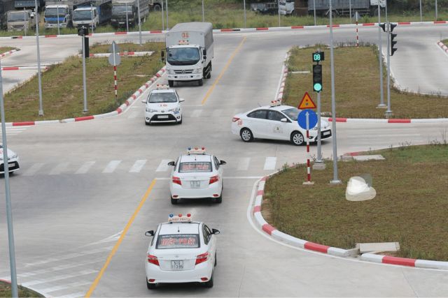 Tùy vào mức độ cần ôn luyện mà mỗi học viên sẽ có các khoảng chi phí học khác nhau