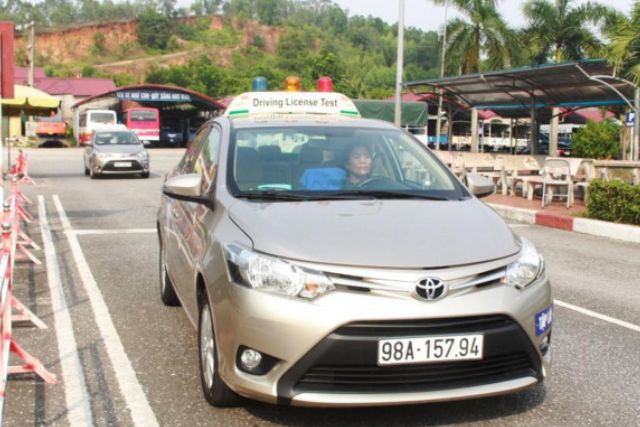 Hãy liên hệ ngay với Trung Tâm Đào Tạo Lái Xe Hà Nội nếu bạn có nhu cầu nâng hạng bằng lái xe