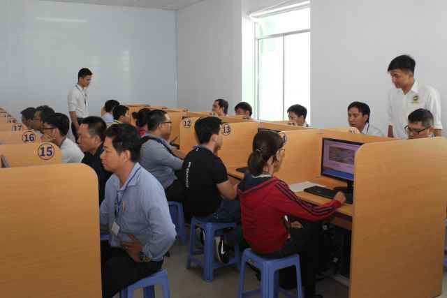 Ôn tập tốt là bí quyết giúp thi lý thuyết sát hạch GPLX đạt kết quả tốt