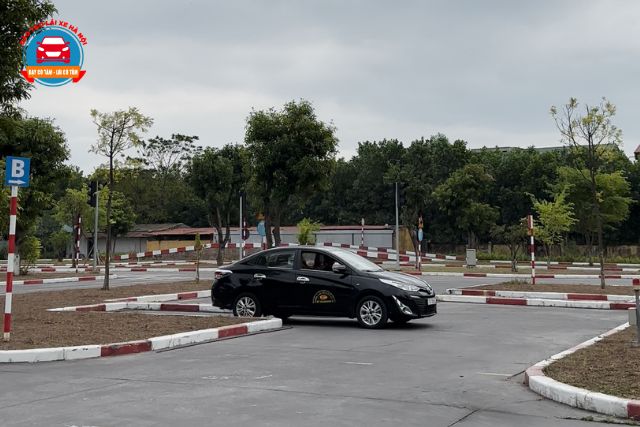 Hãy đi thật từ từ qua các bài thi cần phải đánh lái